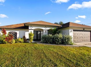 2710 25th St SW, Lehigh Acres, FL 33976