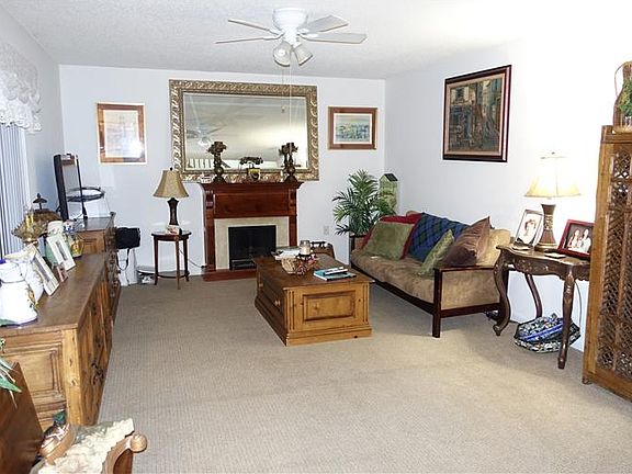 2nd image of 6393 SE Windsong Ln