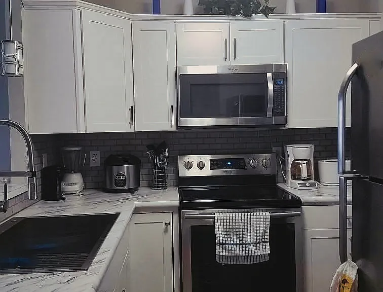 420 SE 2nd Ave #25B — Photo 2