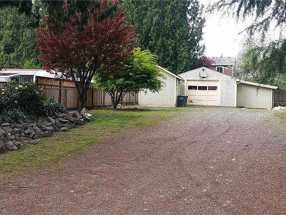 4th image of 9605 210th Ave E
