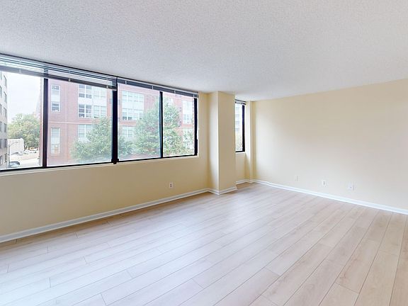 4th image of 1245 13th St NW APT 316