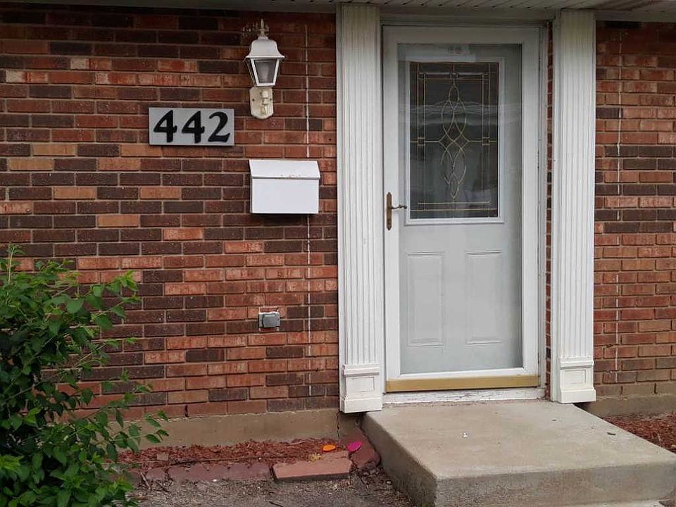 2nd image of 442 Lear Ct