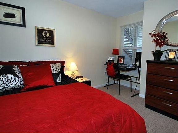 Note: the bedrooms are bigger in the two bedrooms than they are in these pics (4bdrm)