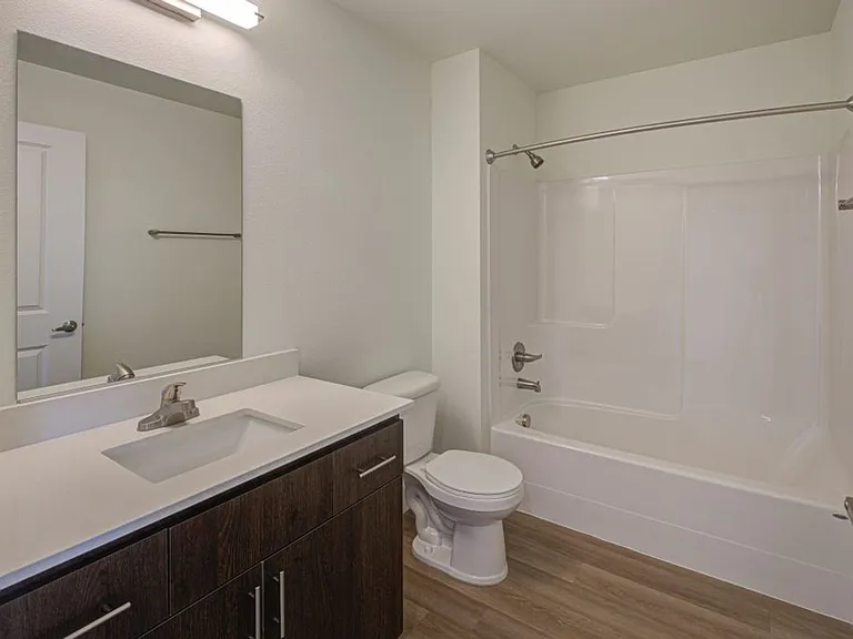 Bridger Court Apartments — Photo 38