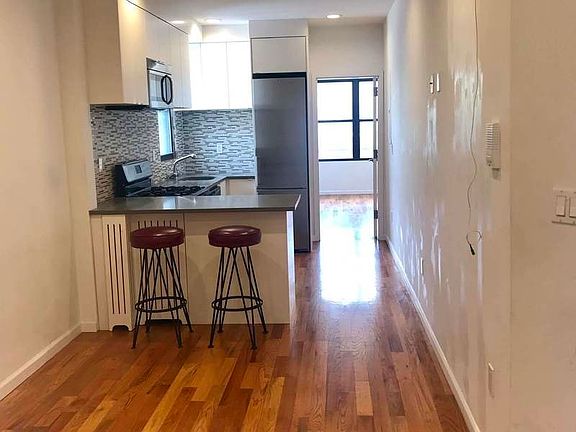2nd image of 28-02 Steinway St #2B