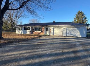 136 W Meek Dr, Bunker Hill, IN