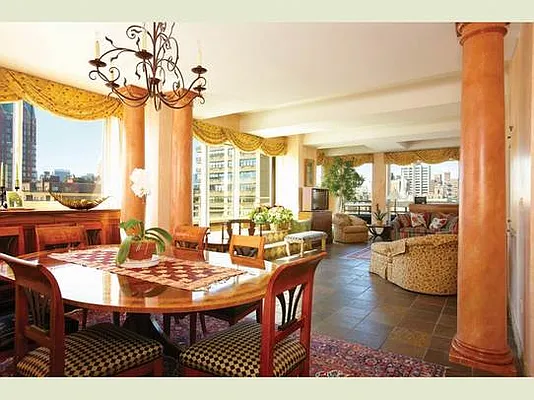 Sold by Stribling | media 17