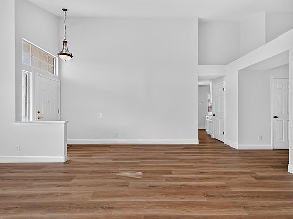 5th image of 3845 Carver Rd