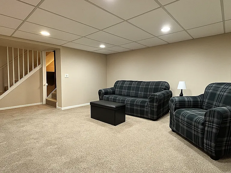 4224 Edgewood Ave N — Photo 13