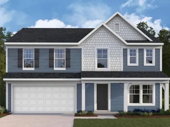 983 Crystal Lake Pkwy, Hoschton, GA 30548