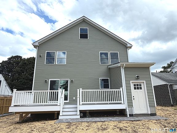 5th image of 17 Dracut Avenue