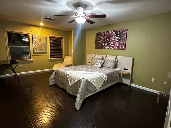 390 Monroe St #5, Santa Clara, CA 95050