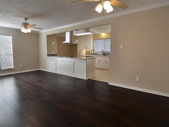 4th image of 2308 Jackson Ln