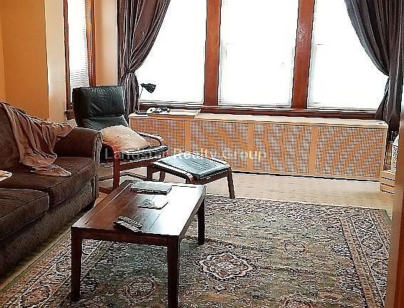 2nd image of 3748 W Cornelia Ave #2