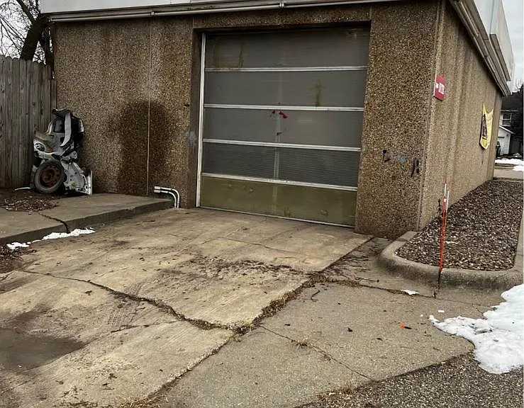 705 8th St #3AUTO — Photo 2