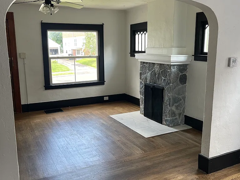 139 Lynwood Ave #1 — Photo 6