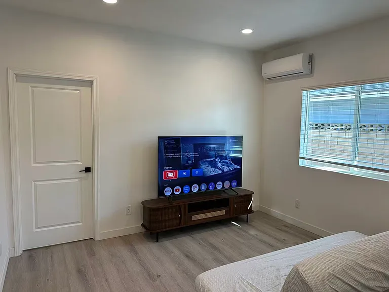 860 Adamsgrove Ave — Photo 4