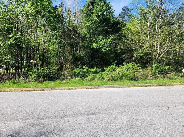 109 Centepede Ct, Greenwood, SC 29649