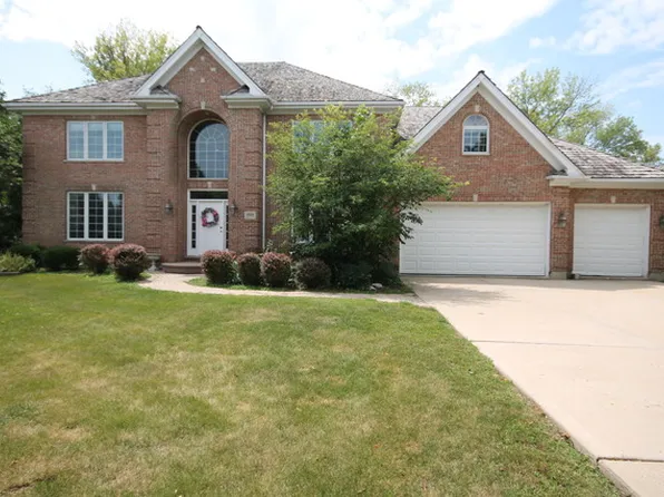 1022 Oakland Dr, Barrington, IL 60010
