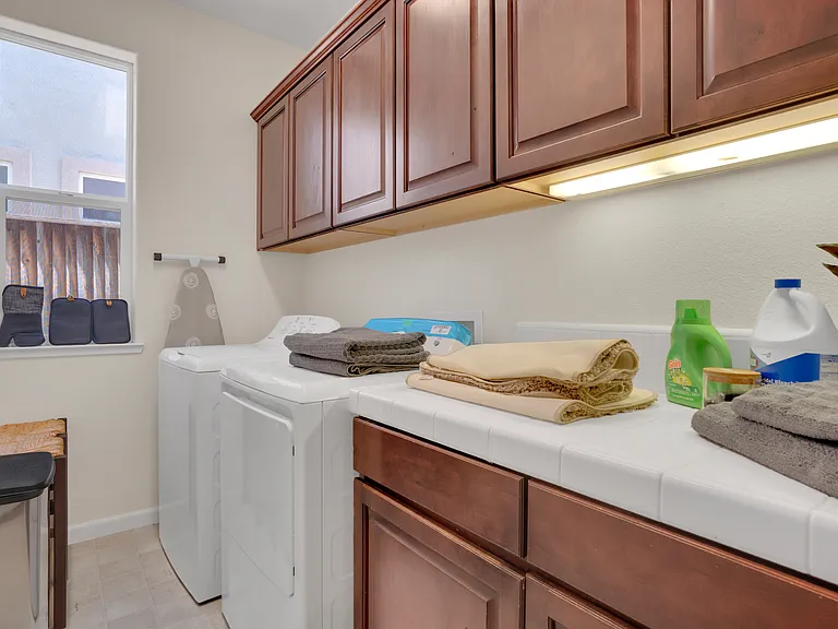 Santos Ranch Ct — Photo 28