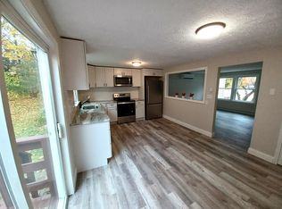 11 Powder Mill Dr #11, Kennebunk, ME 04043