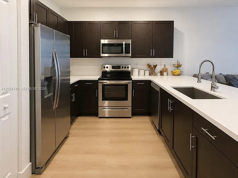 11814 SW 245th Ter #11814 — Photo 7