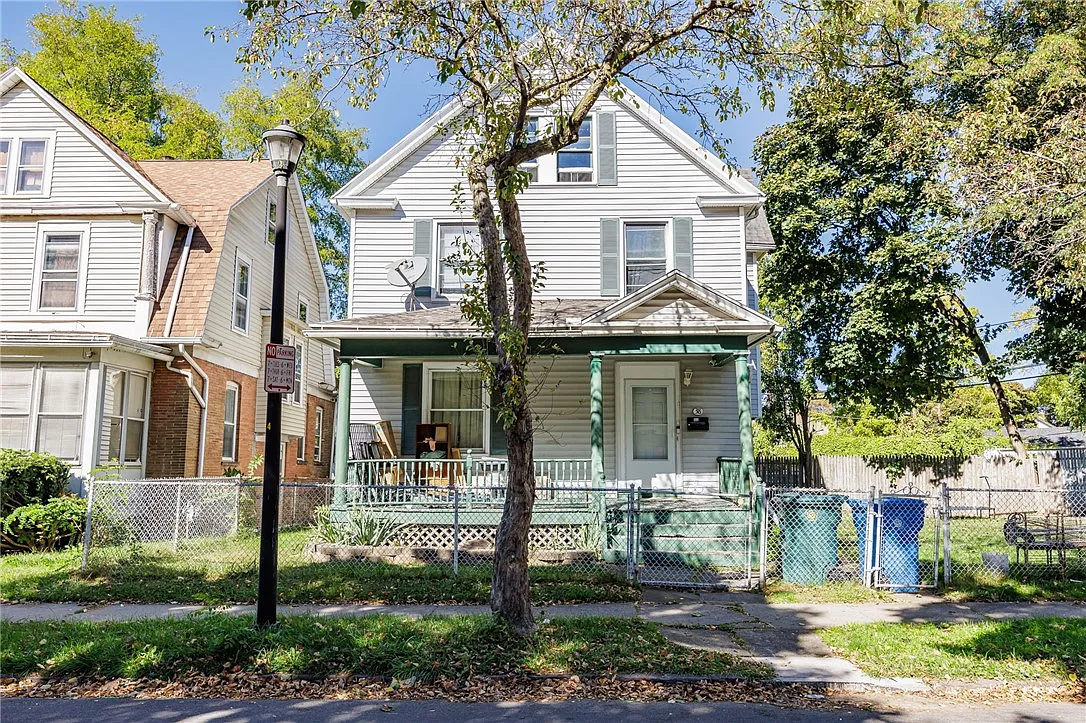 38 Saranac St photo 1