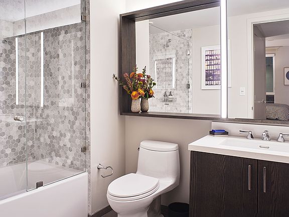 4th image of 1601 Mariposa St #331