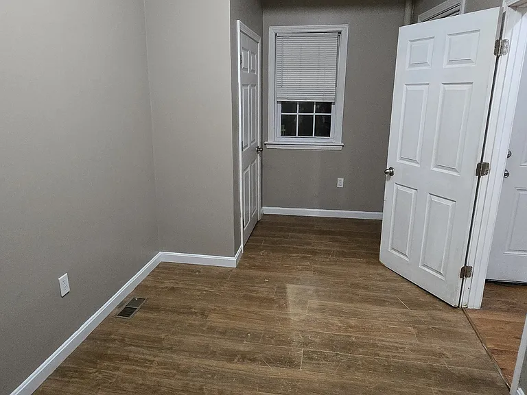 139 Lawrence St #1 — Photo 11