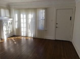 2217 9th Ave, Los Angeles, CA 90018