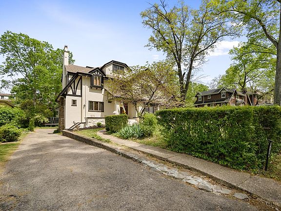 3rd image of 3936 Red Bud Ave