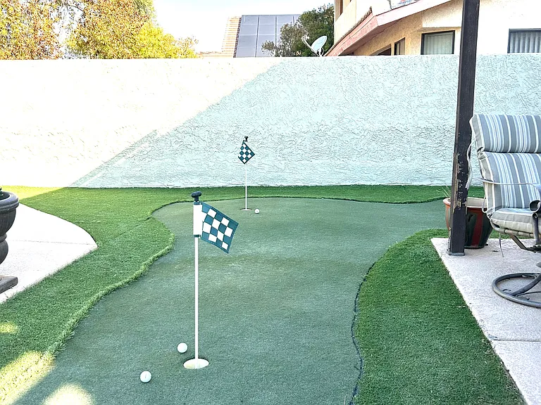2887 Country Club Plz — Photo 8
