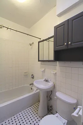 Rented by Bohemia Realty Group | media 17