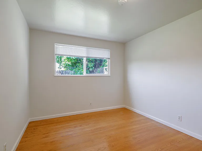 2851 Mark Ave — Photo 17