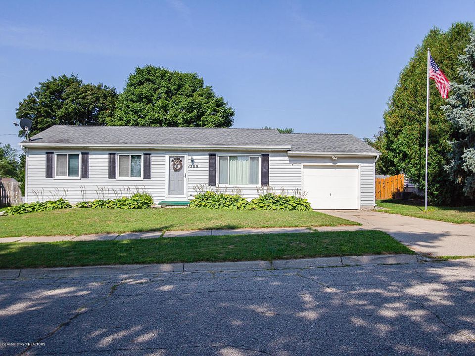1st image of 1589 Berkley Dr