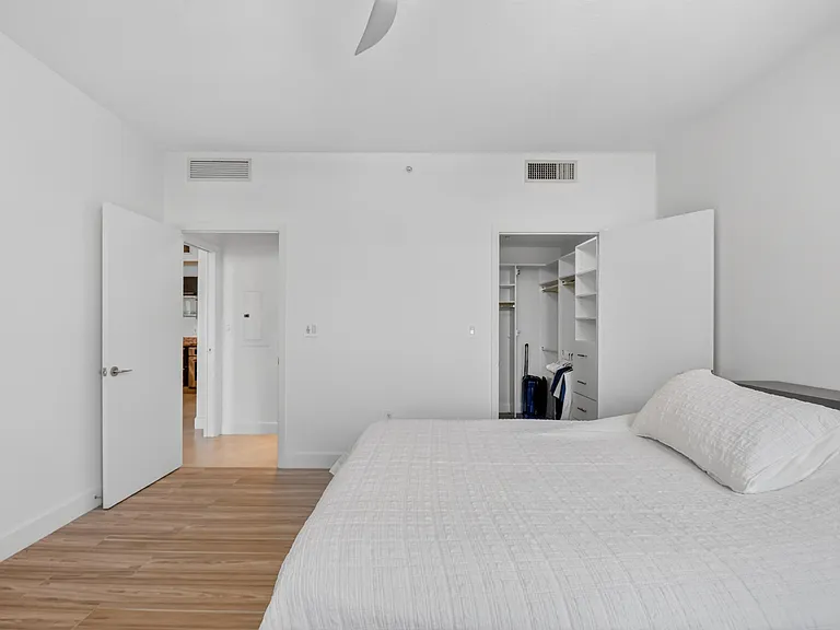 550 Okeechobee Blvd #423 — Photo 41