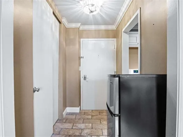 215 Piedmont Rd NE APT 1205, Atlanta, GA 30308