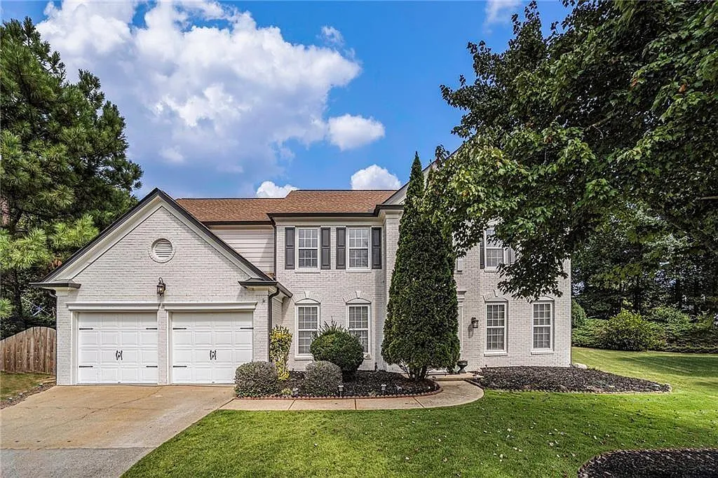4 bed, 2.5 bath, 2980 sqft, $3,395 — Photo 1