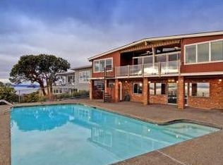 4225 SW 109th St, Seattle, WA 98146