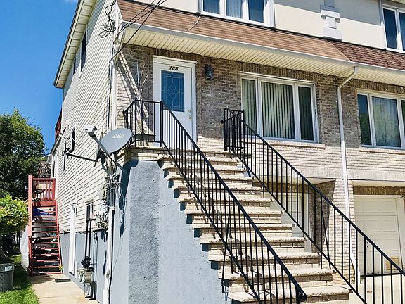 4th image of 185 Colony Ave