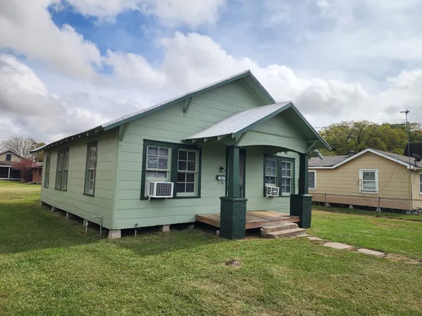 1920 Saint Charles St, Jeanerette, LA 70544