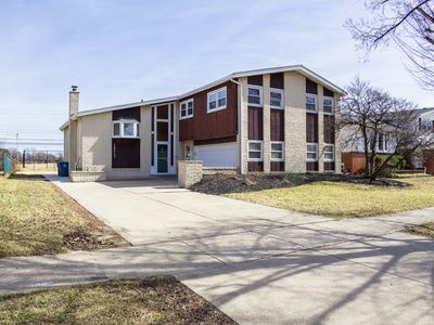 10417 Long Ave, Oak Lawn, IL, 60453