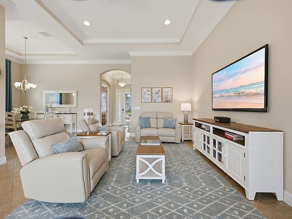 2nd image of 12617 Fairway Cove Ct