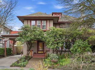 3136 NE Couch St, Portland, OR