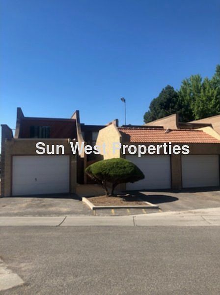 1st image of 1046 E Navajo St #C