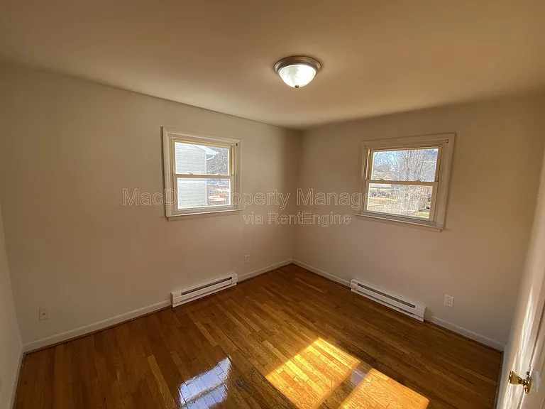 209 Hamilton St #B — Photo 23