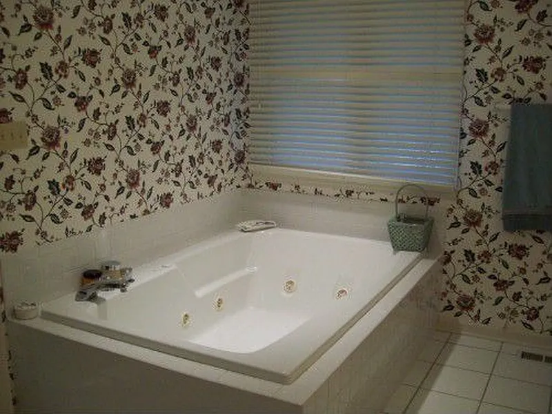 Thumbnail 13