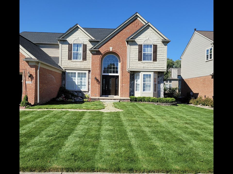 2nd image of 19907 Liverpool Dr