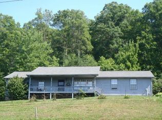 127 Lail Ln, Townsend, TN 37882