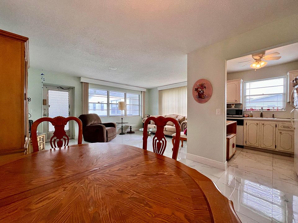 1st image of 342 Windsor O